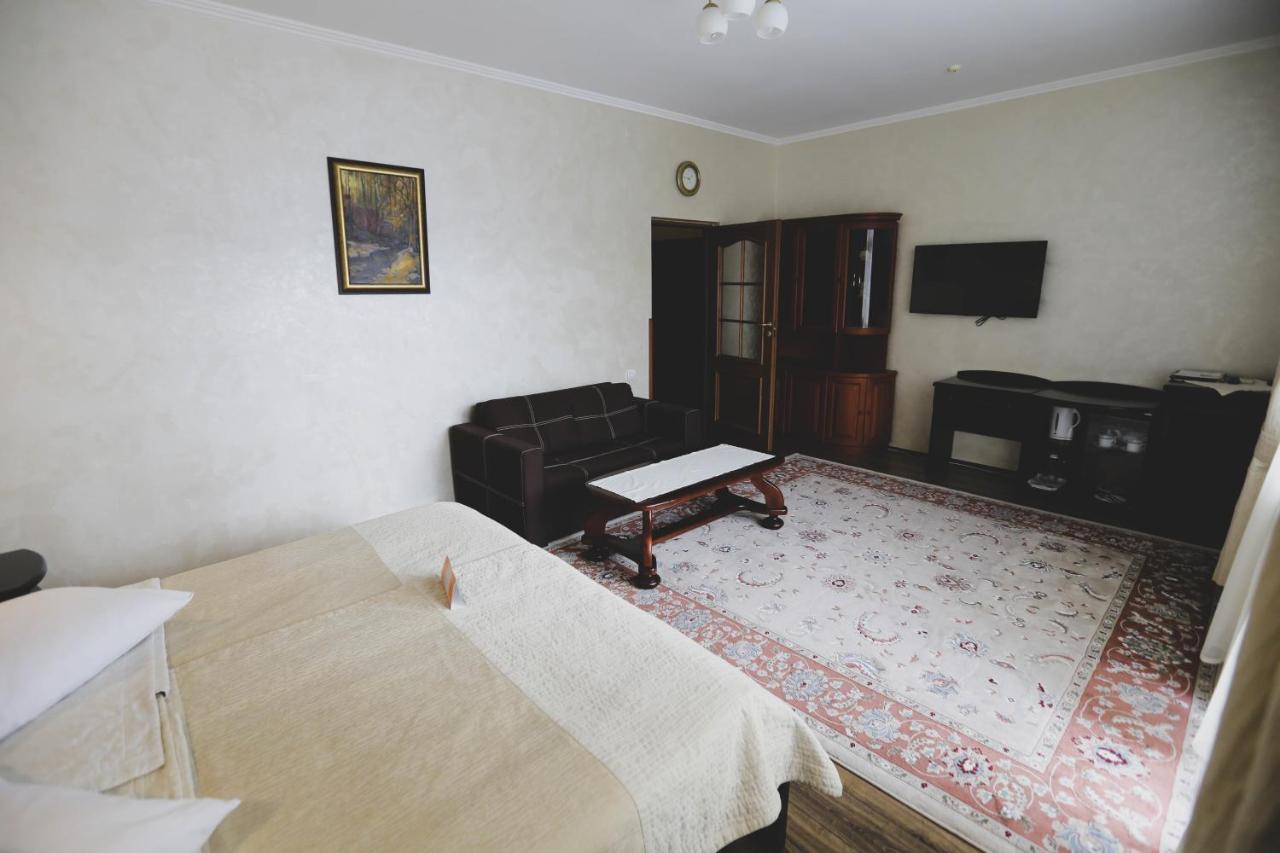Solnichnaia Dolyna Hotel Polyana  Bagian luar foto